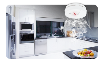 Z-Wave Smoke Detector triggers the built-in vocal alarm